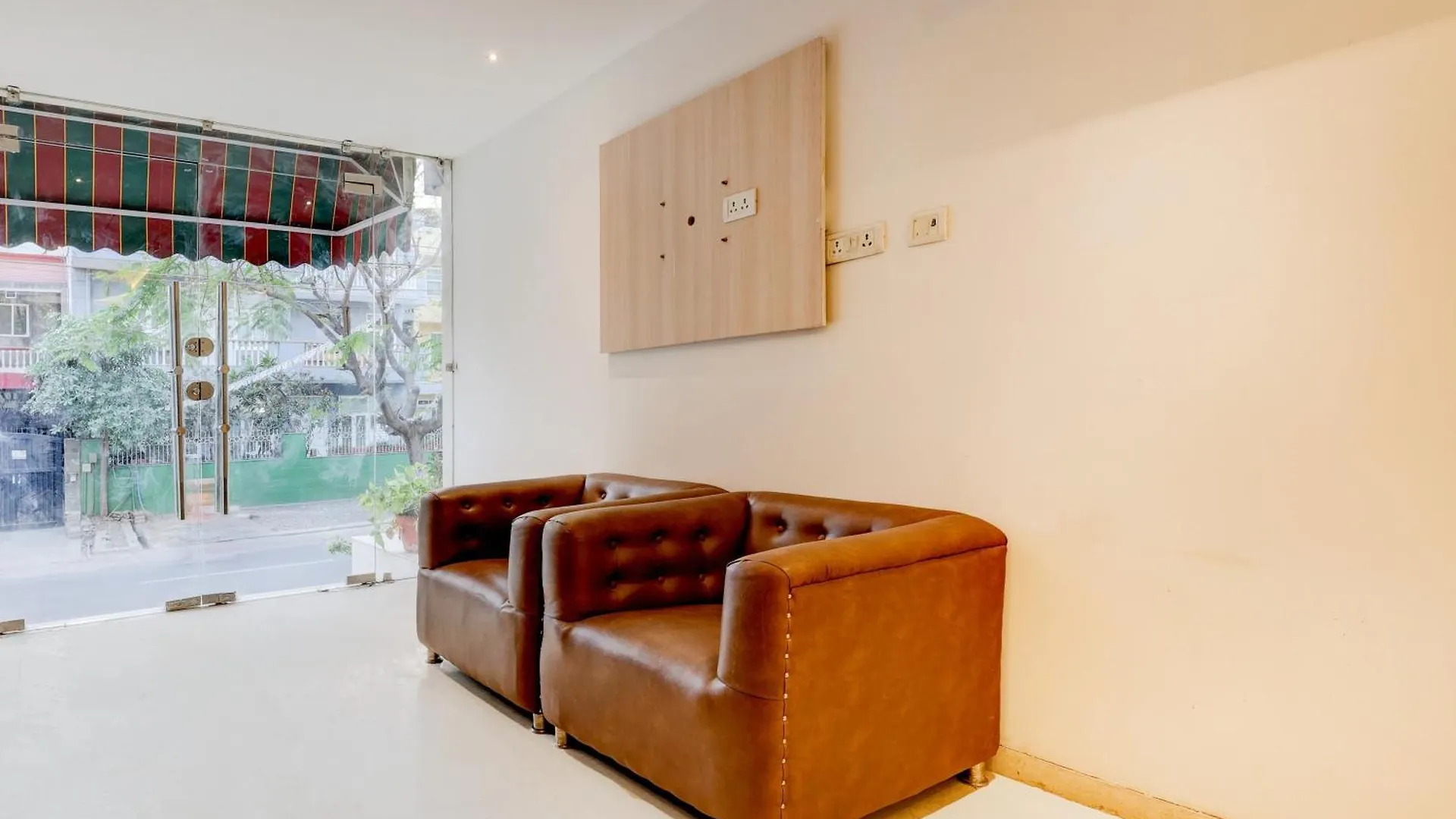 Super Townhouse T Block Sector 24 Hotell Gurgaon 4*,  Indien