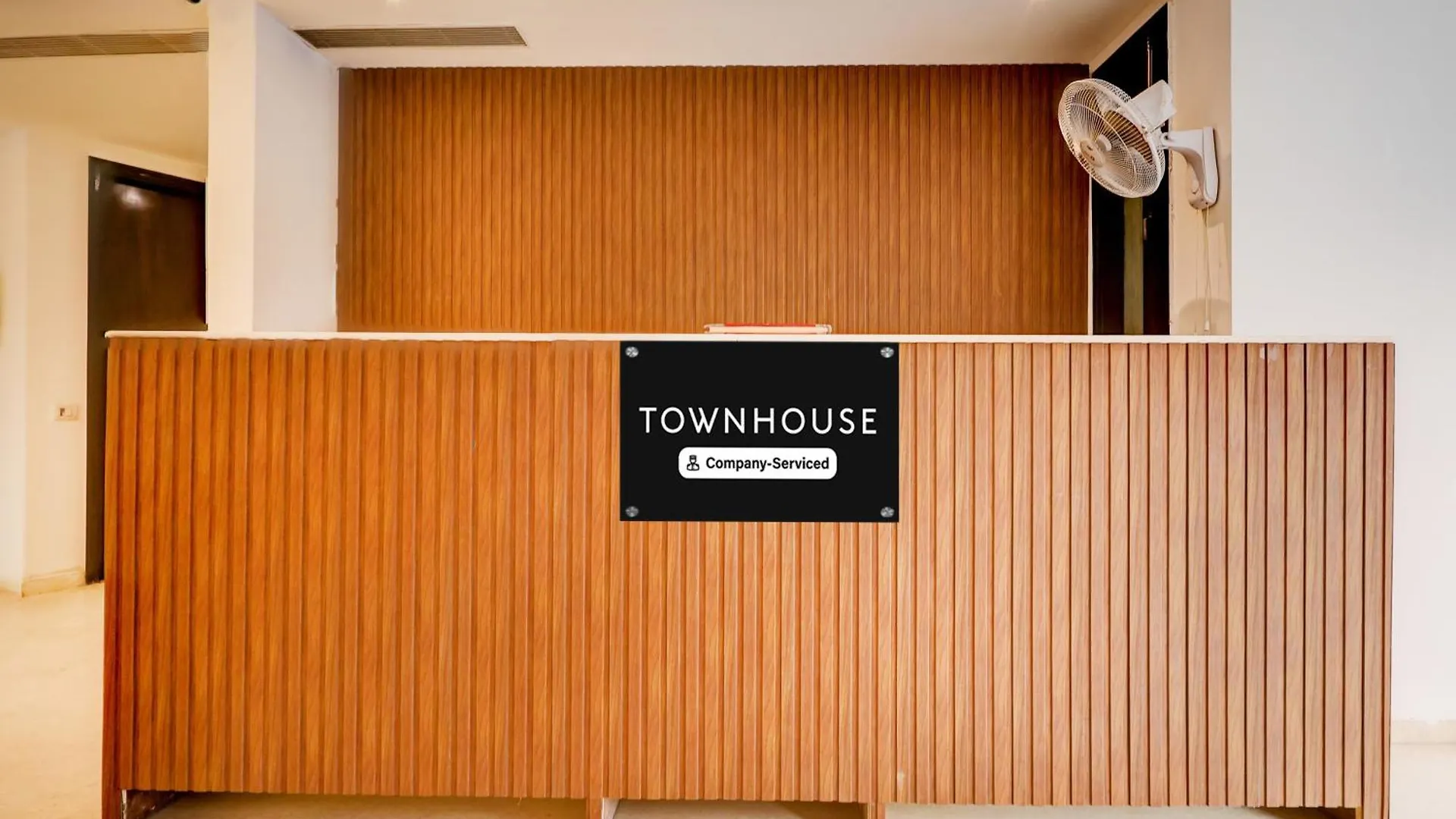 Super Townhouse T Block Sector 24 Hotell Gurgaon 4*,  Indien