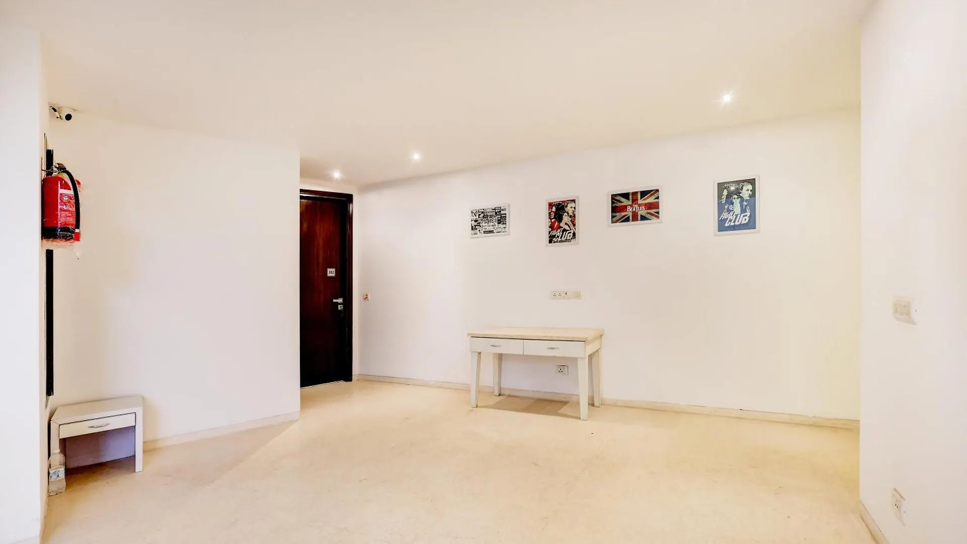 Super Townhouse T Block Sector 24 호텔 구르가온
